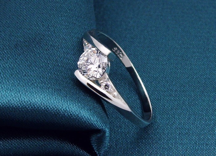 Hochwertige super glänzende Zi – Wedding Superstar Bewertung und Preis